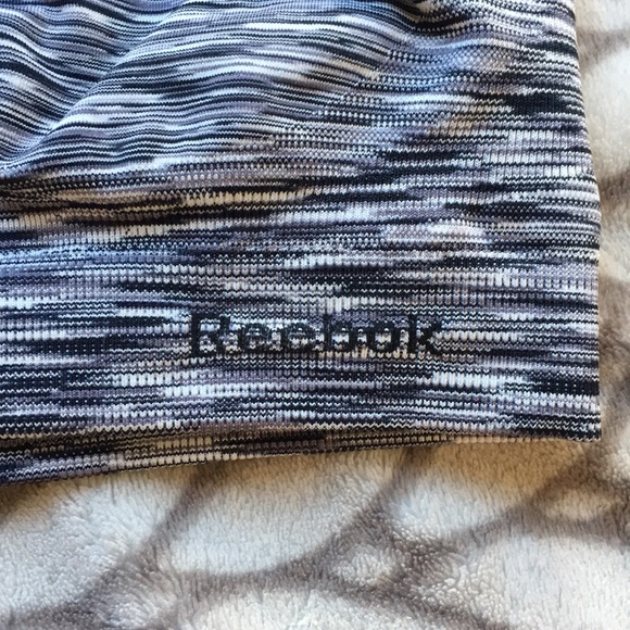 reebok sports bra - Picture 3 of 4